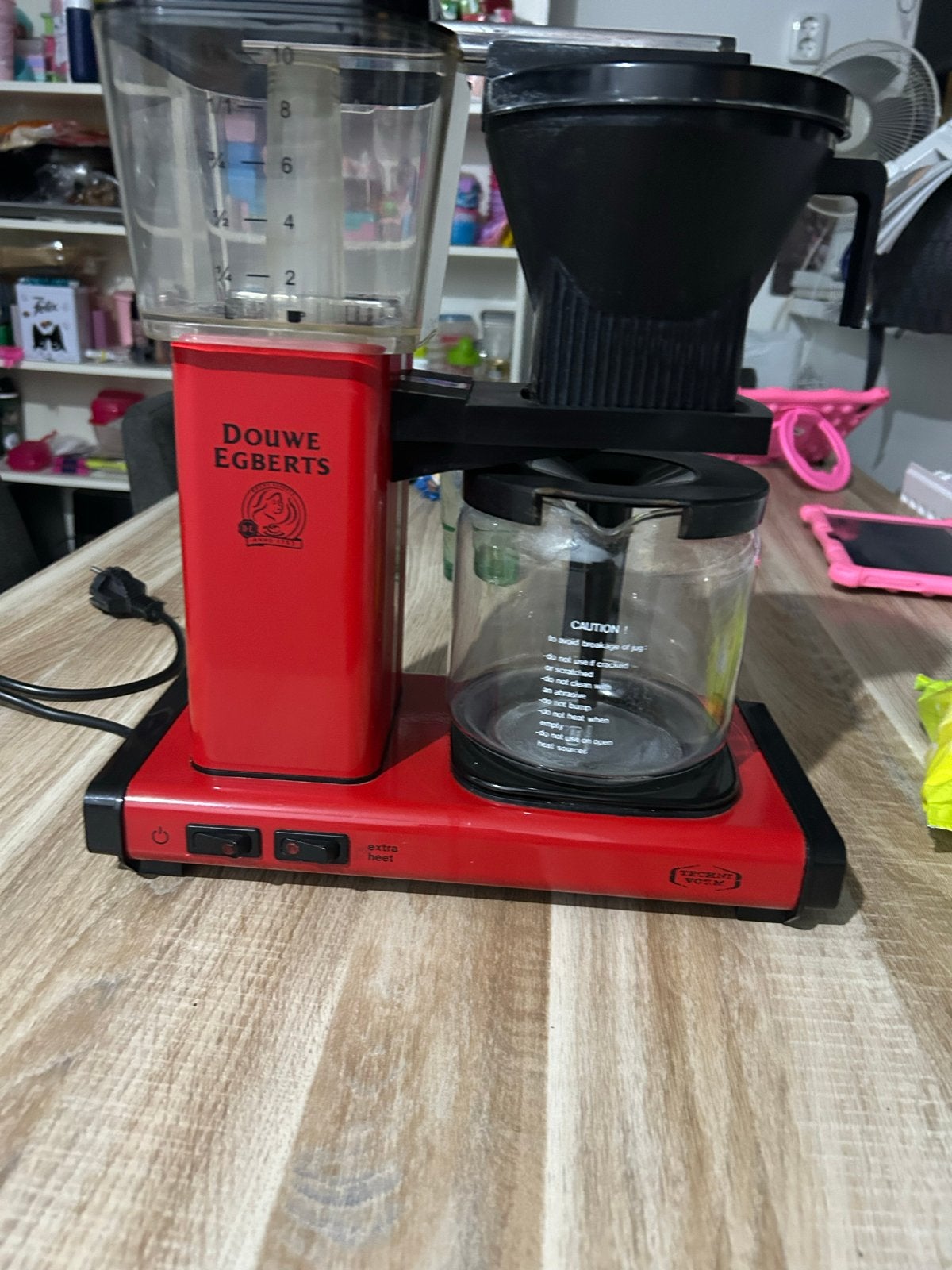 Douwe Egberts Koffiezetapparaat - Rood, Gebruikt, 10 kopjes of meer, Koffiemachine, Gemalen koffie