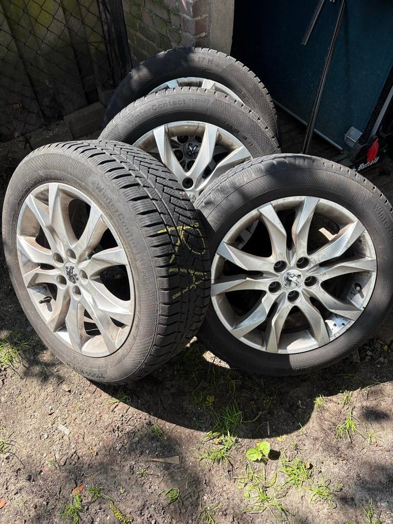 Peugeot  lm velgen met winterbanden, Auto-onderdelen, Banden en Velgen, Banden en Velgen, 17 inch, Personenwagen, Gebruikt