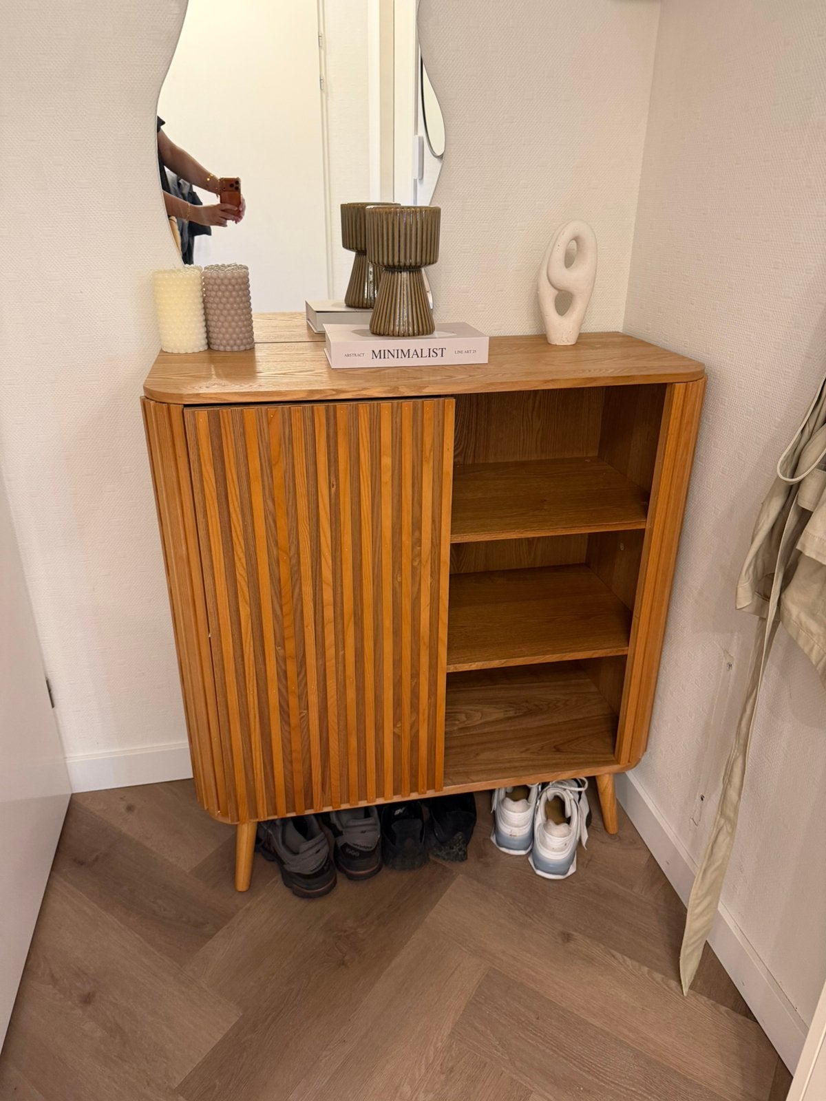 Ovale ribbel kast, Ophalen, Met deur(en), Eikenhout, 50 tot 100 cm