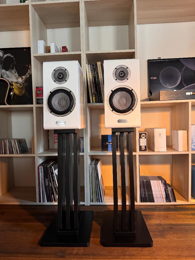 Marten || Oscar Duo, Zo goed als nieuw, Minder dan 60 watt, Front, Rear of Stereo speakers, Ophalen
