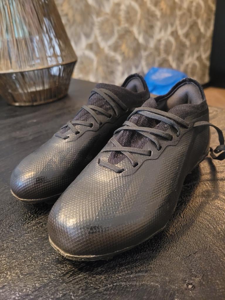 Adidas Voetbalschoenen  Zwart Maat 28.5 - Zo goed als ni, Ophalen of Verzenden, Zo goed als nieuw, Schoenen