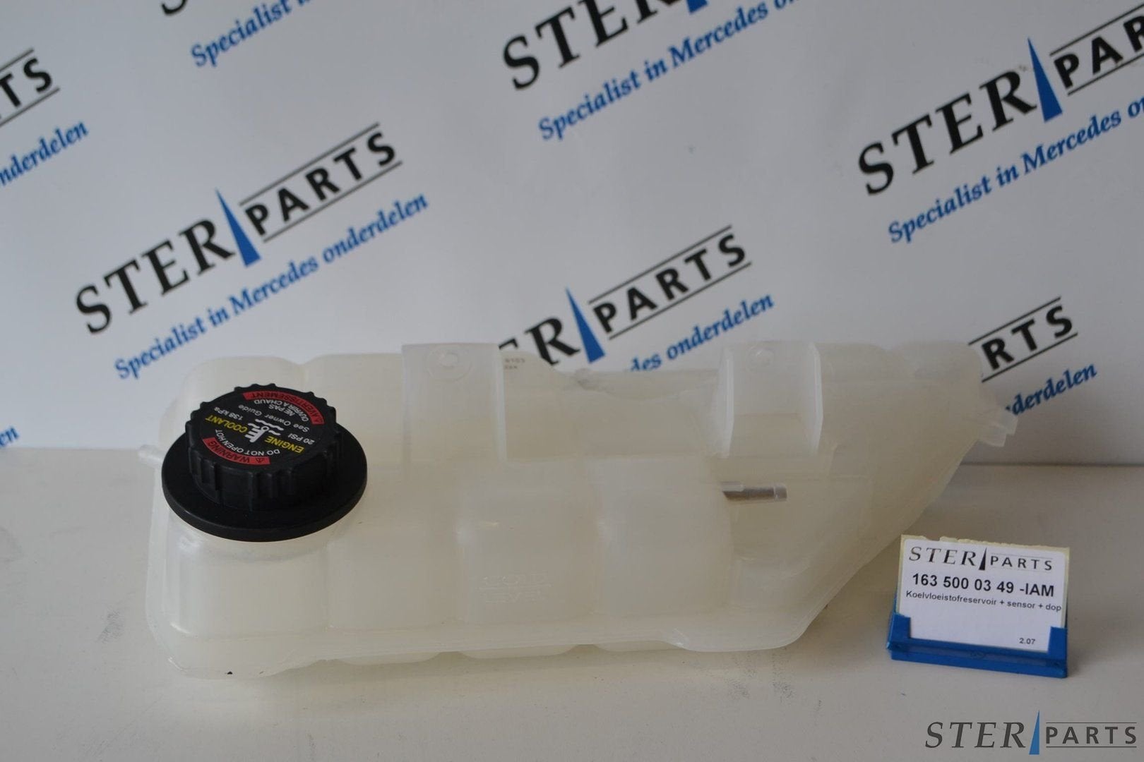 Koelvloeistof reservoir Mercedes ML-klasse W163 A 1635000349, -, Nieuw, Ophalen of Verzenden, -