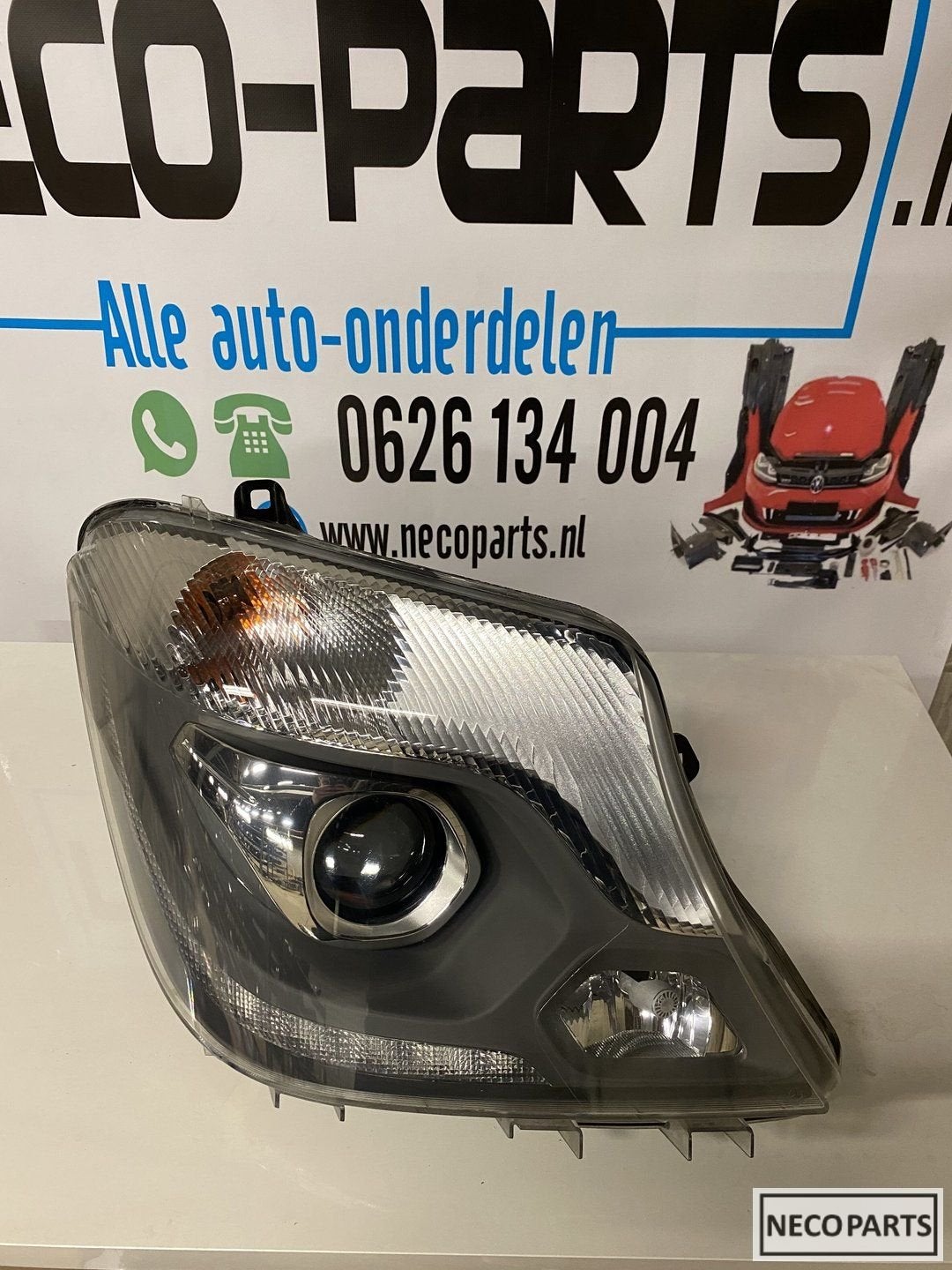 SPRINTER W906 XENON KOPLAMP ORIGINEEL RECHTS A9068206300, Gebruikt, -, Ophalen of Verzenden, -