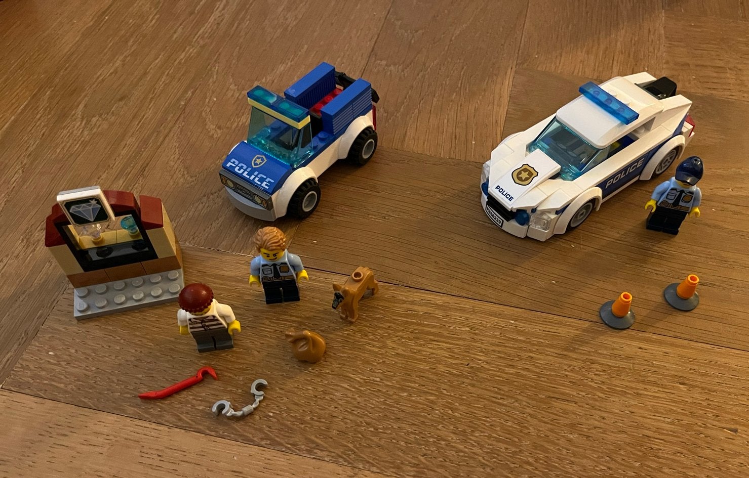 Lego City Politie Achtervolging 60293 & Politieauto 60241, Ophalen of Verzenden, Gebruikt