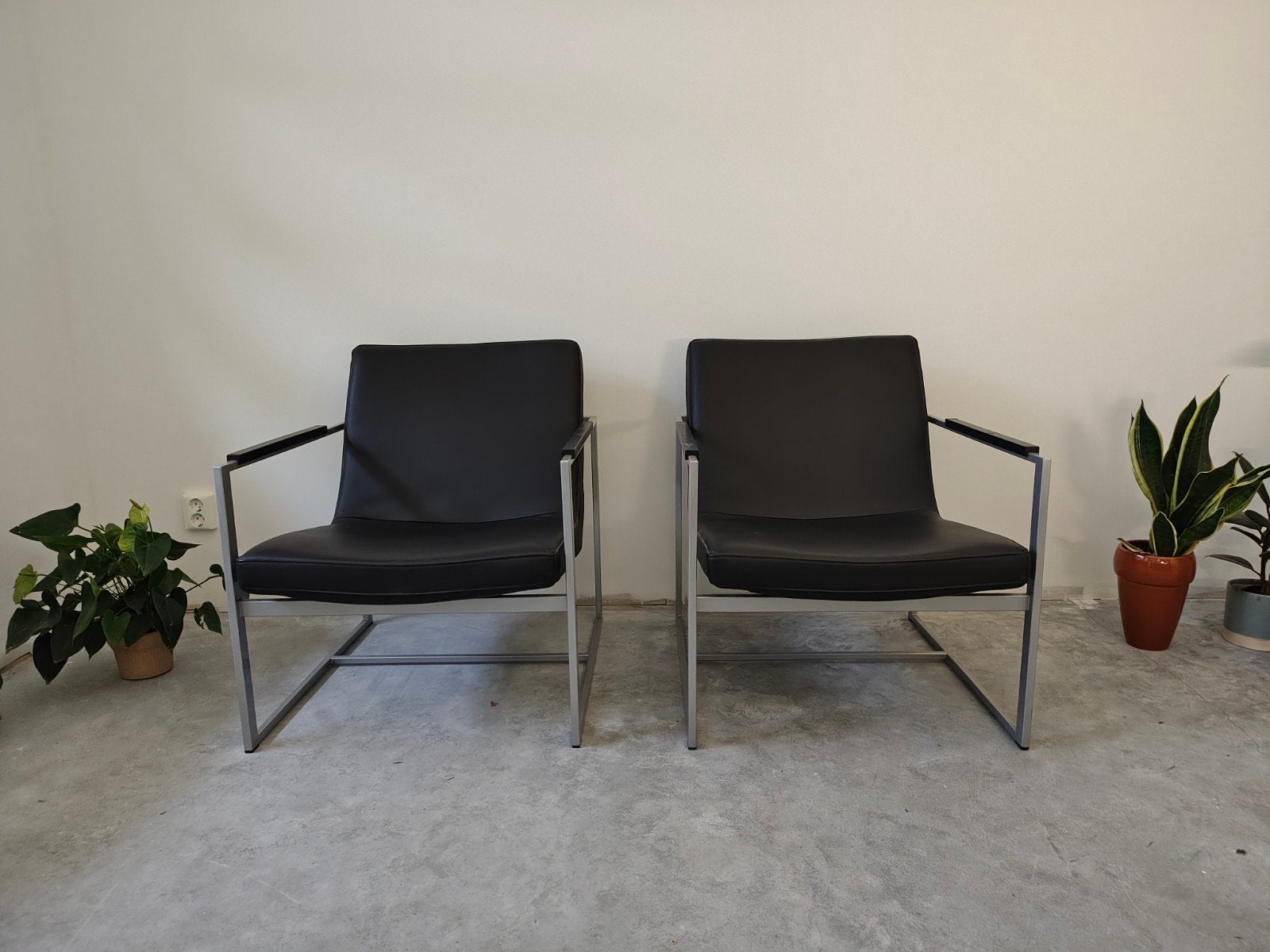Harvink Oscar fauteuils zwart leer - design in topstaat, Ophalen, Modern design, 75 tot 100 cm, Zo goed als nieuw
