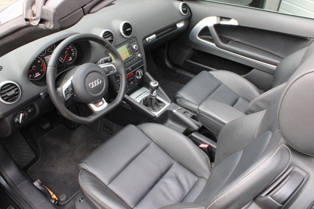 Audi A3 Cabriolet 1.8 TFSI S-edition Nieuwe Kap | Stoelverwa, Auto's, Voorwielaandrijving, Gebruikt, Zwart, 4 cilinders