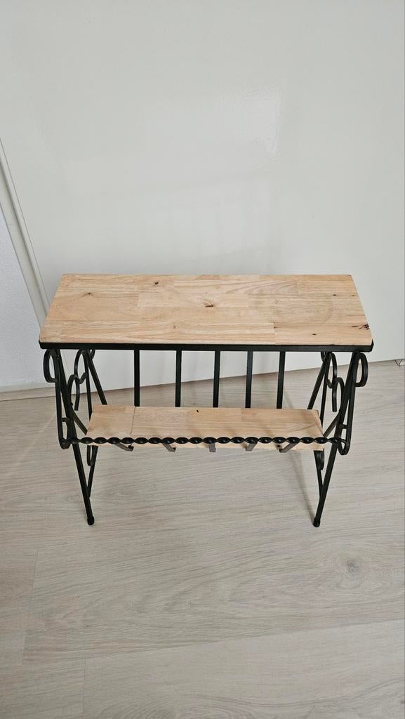 Krantenbak, Ophalen, 25 tot 50 cm, Rechthoekig