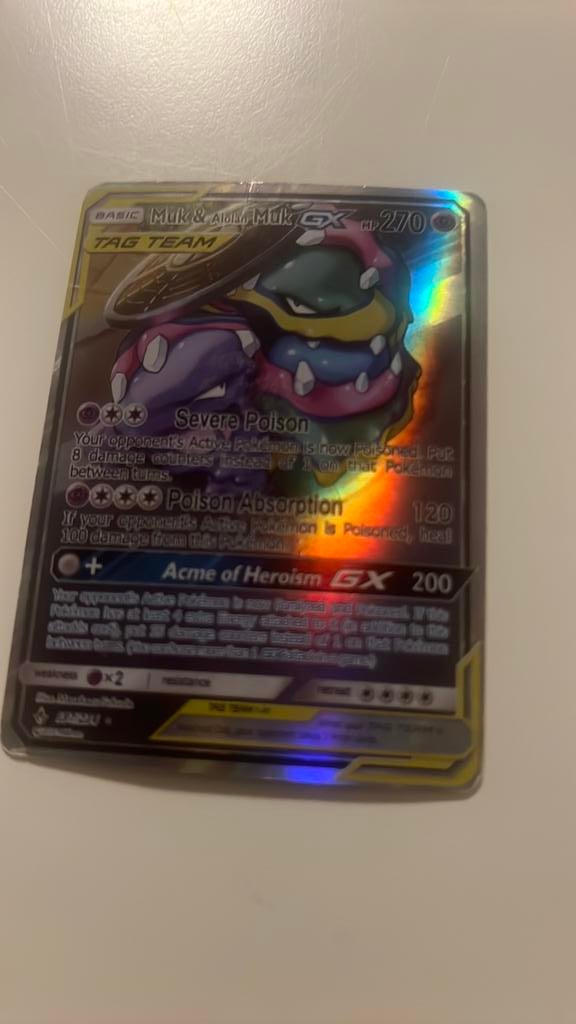 Muk & Alolan Muk GX, Ophalen of Verzenden, Zo goed als nieuw