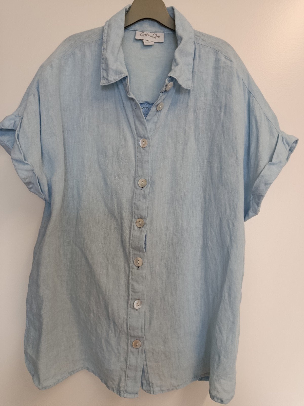 blauw linnen blouse mt xs zgan van de cotton club, Ophalen of Verzenden, Zo goed als nieuw, Blauw