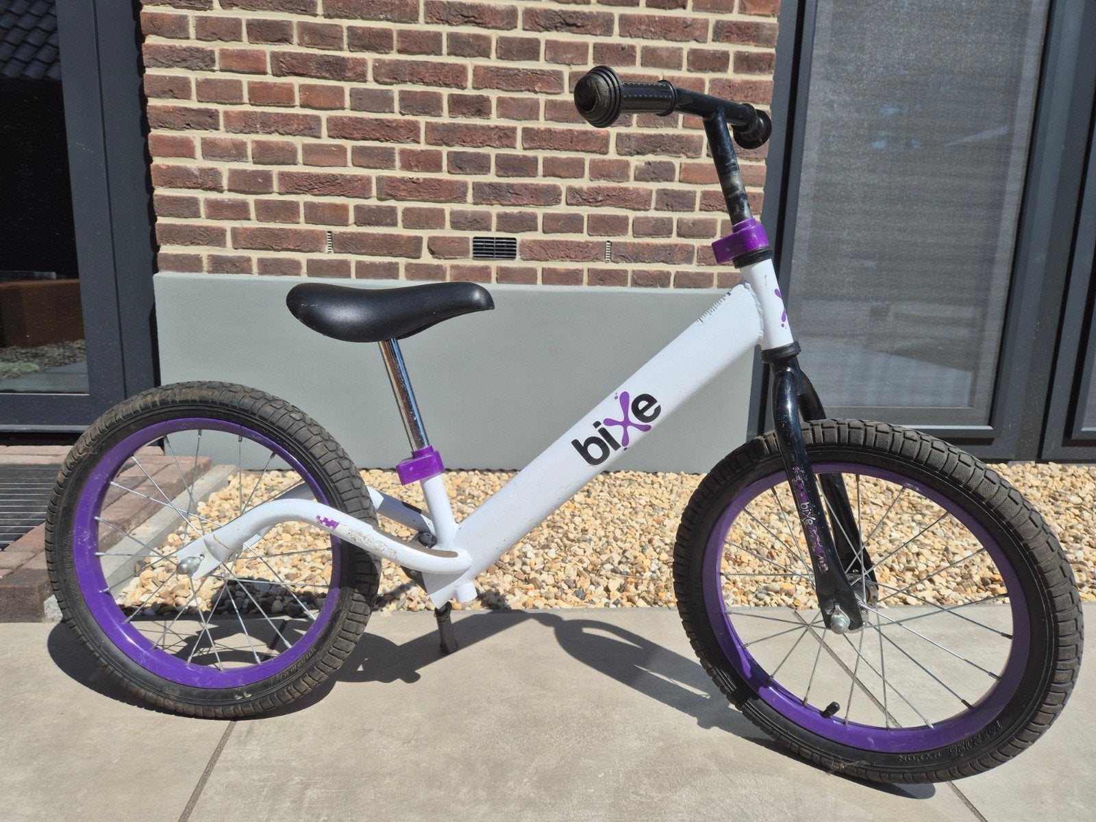Loopfiets 16 inch, Fietsen en Brommers, Fietsen | Kinderfietsjes, Ophalen, Gebruikt, 16 tot 20 inch, Bixe