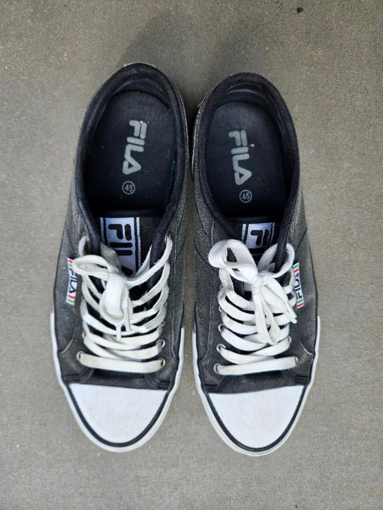 Fila sneakers maat 45 - Zo goed als nieuw, Zwart, Ophalen of Verzenden, Fila, Sneakers of Gympen