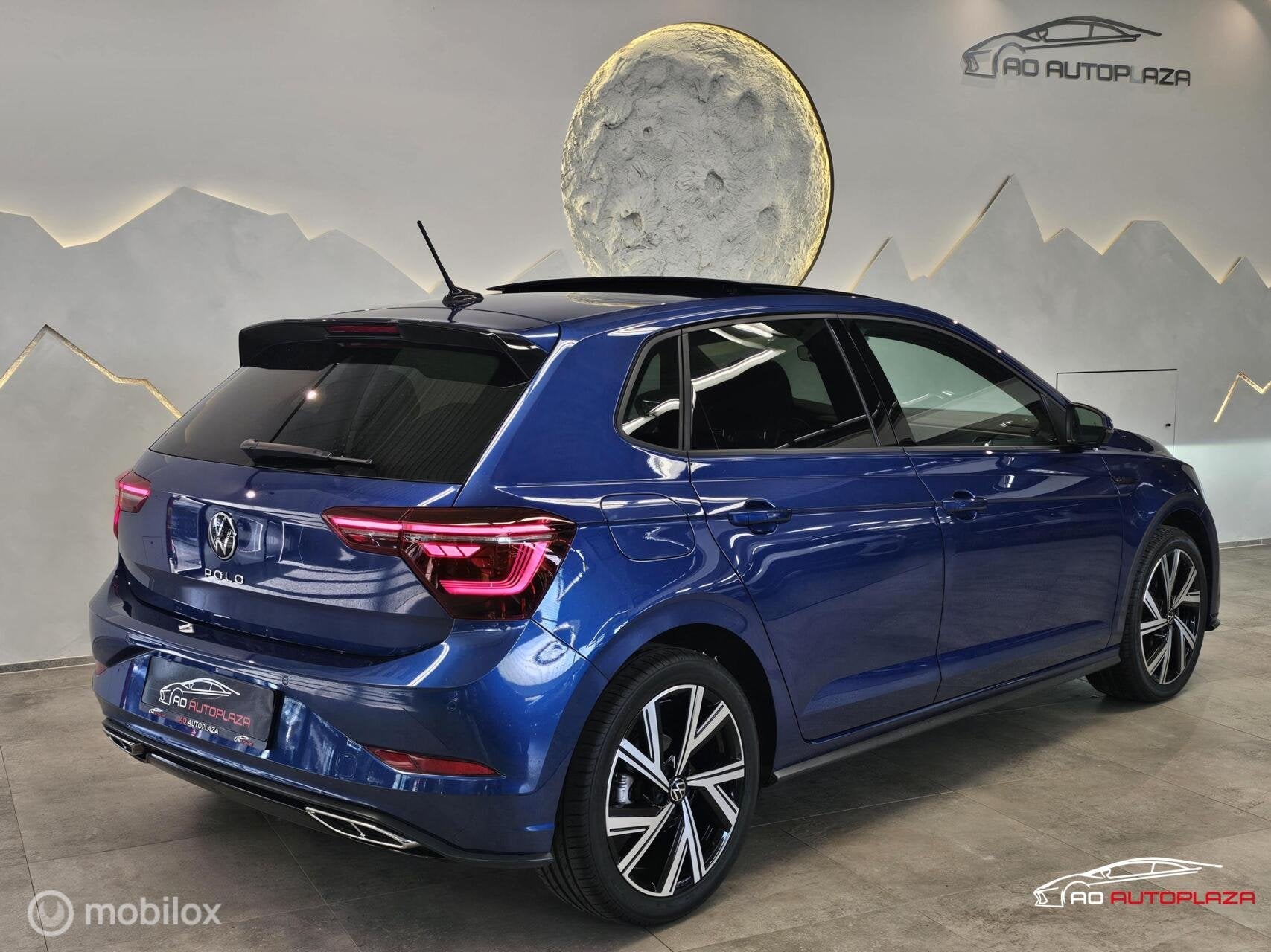 Volkswagen Polo 1.0 TSI 3x R-Line Panorama/Keyless/IQ Light/, Stof, Zwart, Blauw, Bedrijf