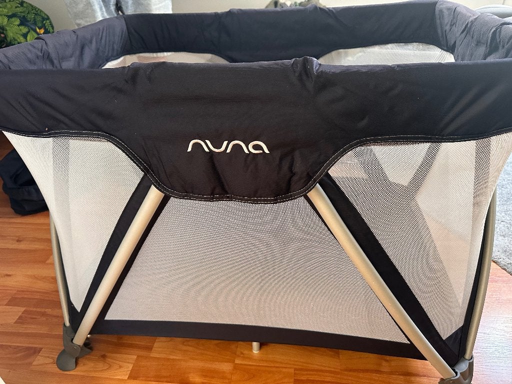 Nuna aire camping bedje, Kinderen en Baby's, Babywiegjes en Ledikanten, Ophalen of Verzenden, Nieuw, Reisbedje