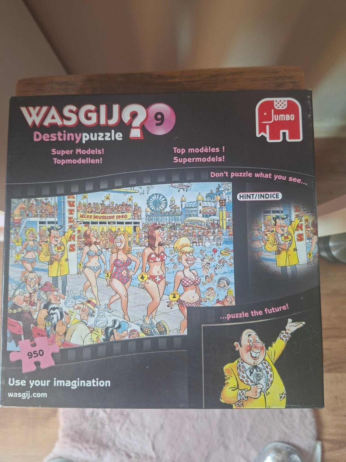 Wasgij Destiny 9: Supermodellen! - 950 stukjes, Ophalen of Verzenden, 500 t/m 1500 stukjes, Zo goed als nieuw, Legpuzzel