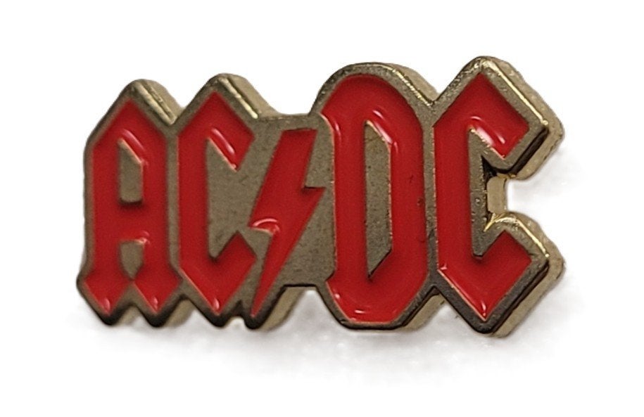 ACDC logo rood goud pin van metaal speldje speld, Info@deconoord.nl, Deco Noord, Nieuw, Ophalen of Verzenden