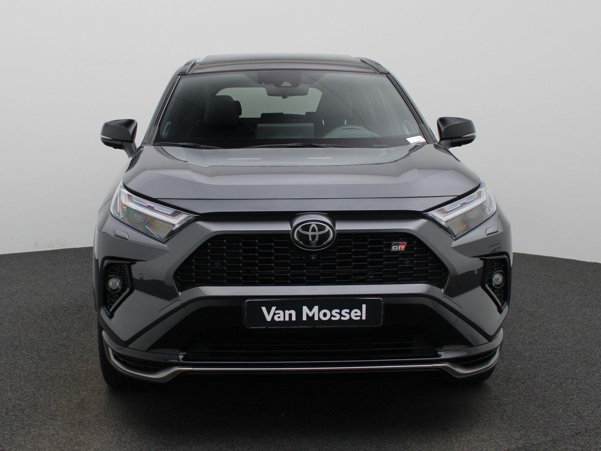Foto 3 van Toyota RAV4 2.5 Plug-in Hybrid AWD GR SPORT