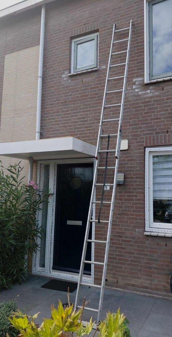 Ladder merk Altrex. 4,5 meter, 2x10 sporten. Aluminium, Ophalen, Gebruikt, Ladder, 4 meter of meer