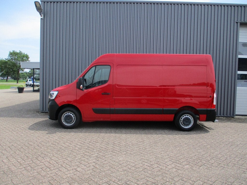 Renault Master 2.3 dCi 135 PK L2H2 Work Edition Airco Navi, Voorwielaandrijving, Gebruikt, Euro 6, 4 cilinders
