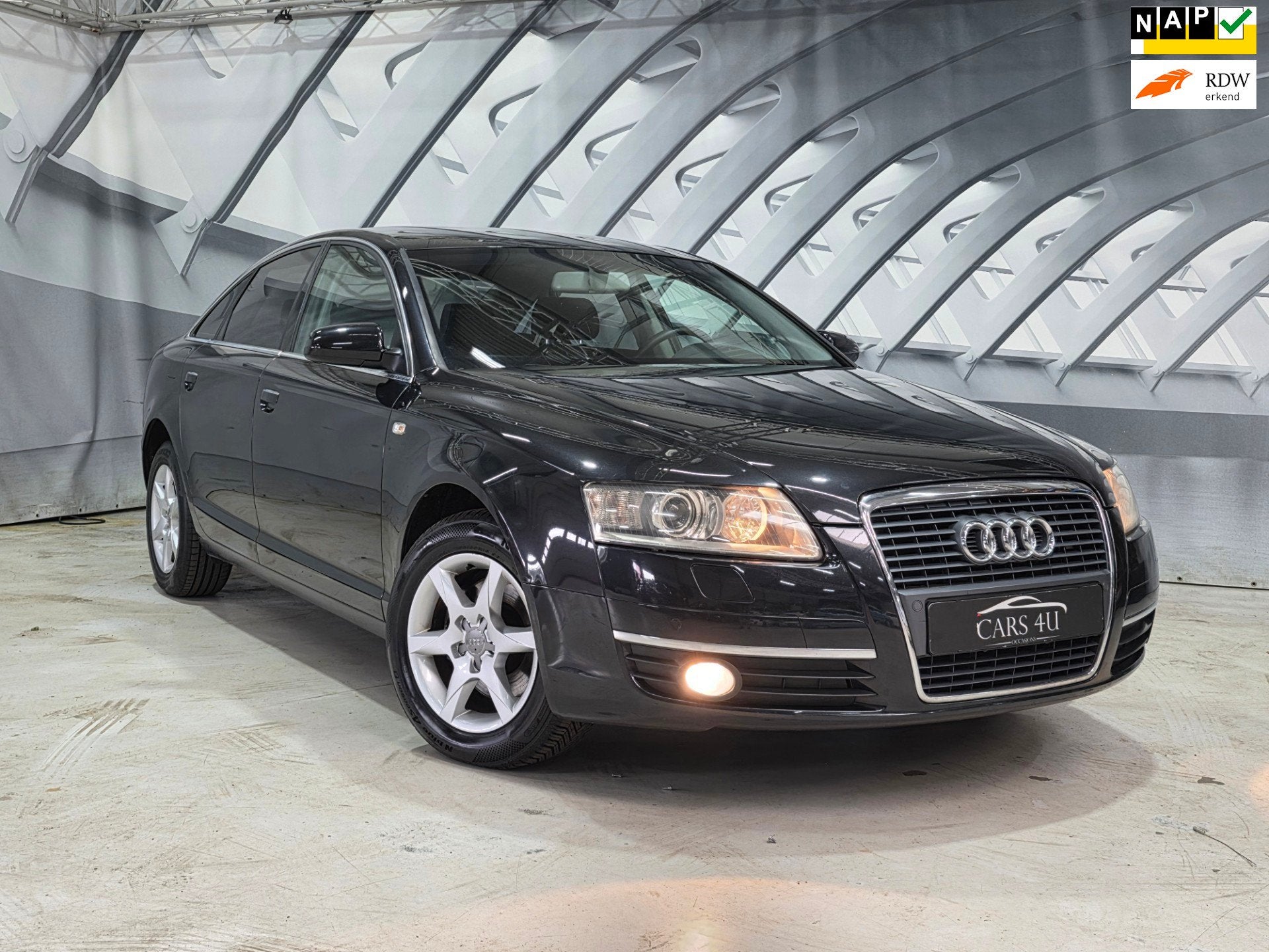Audi A6 Limousine 2.4 Pro Line Automaat, Auto's, Stof, Zwart, Bedrijf, Grijs
