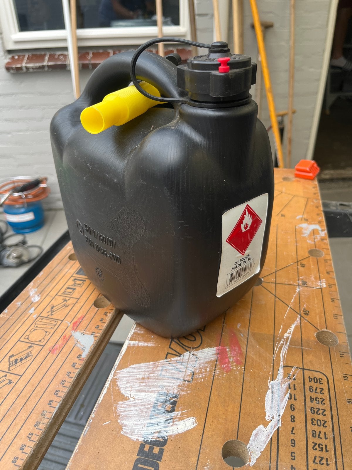 Brandstof jerrycan - 5 liter - Zwart, Ophalen, Gebruikt