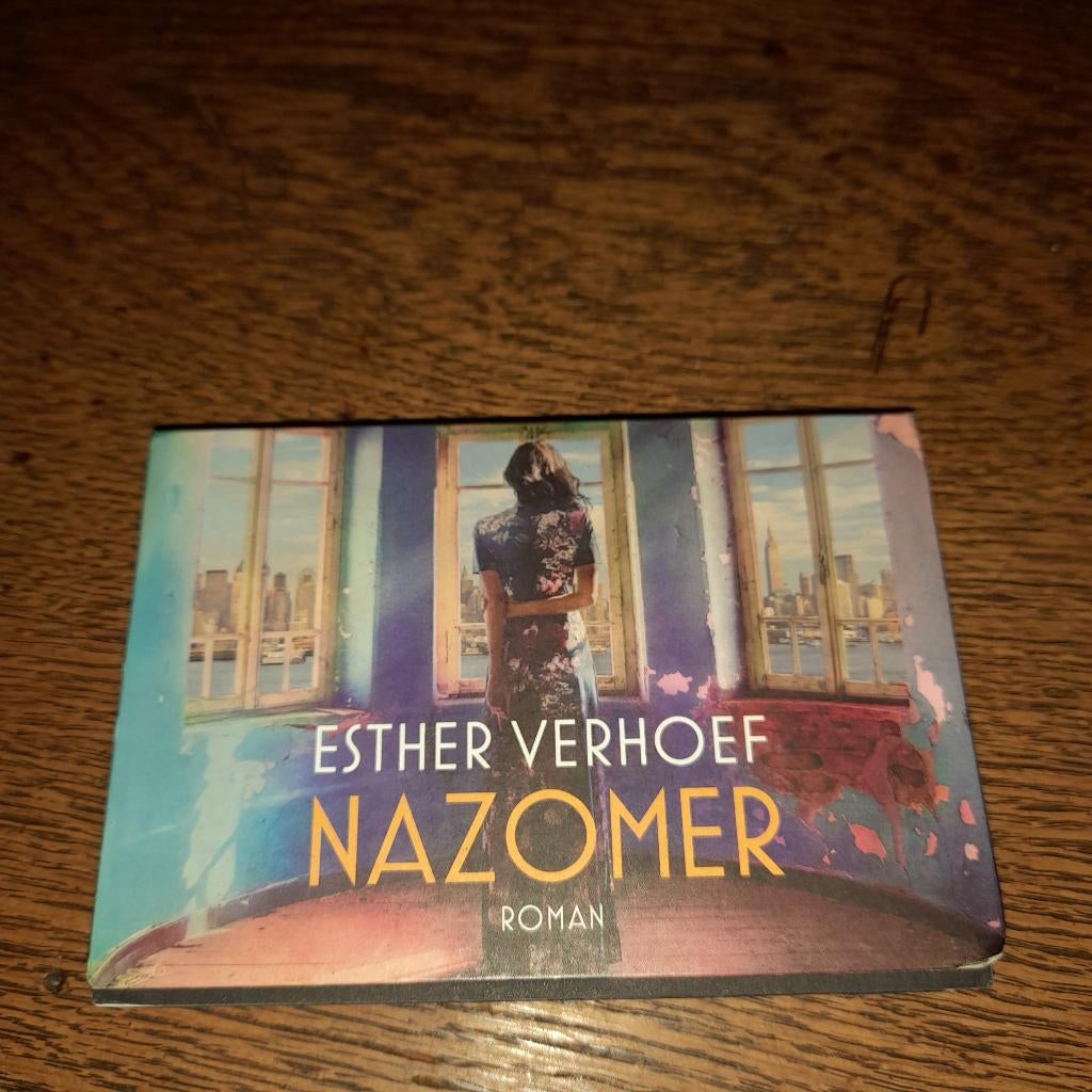 Esther Verhoef - Nazomer ( dwarsligger ), Ophalen of Verzenden, Zo goed als nieuw, Esther Verhoef, Nederland