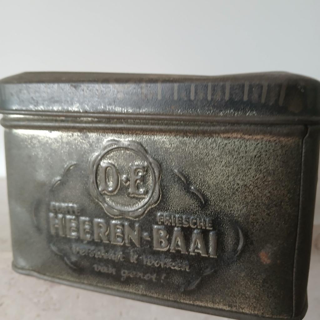 Antieke Douwe Egberts Heeren-Baai blik met reliëf, Ophalen of Verzenden