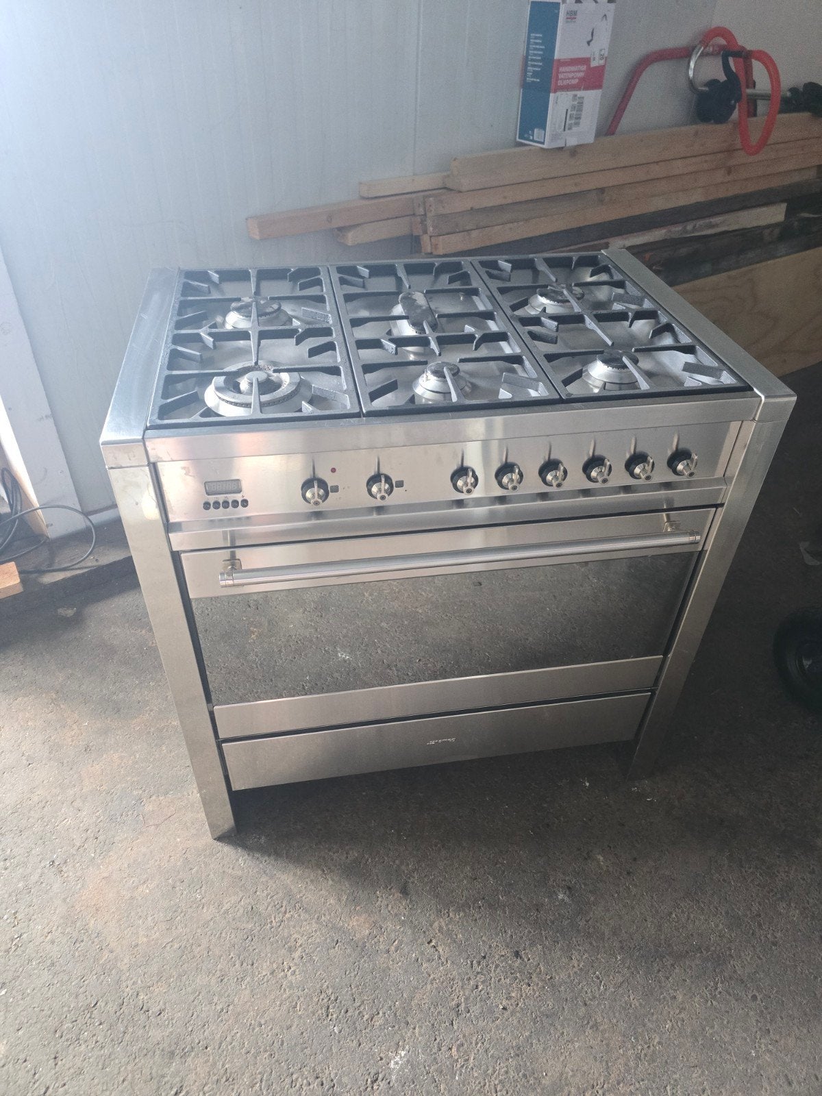smeg fornuis met oven 6pits 90 cm, Witgoed en Apparatuur, Fornuizen, Ophalen, Gebruikt, 60 cm of meer, Gas