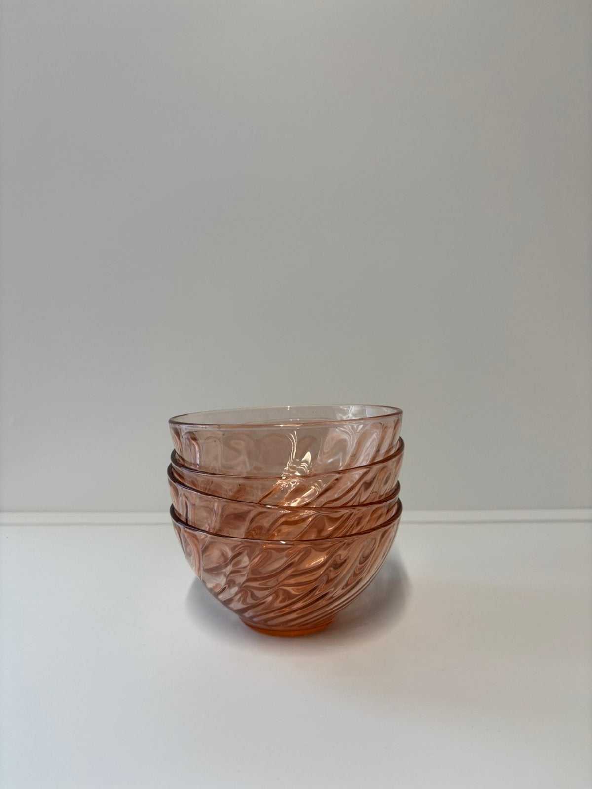 Vintage Arcoroc rosaline persglas kommen, Verzenden