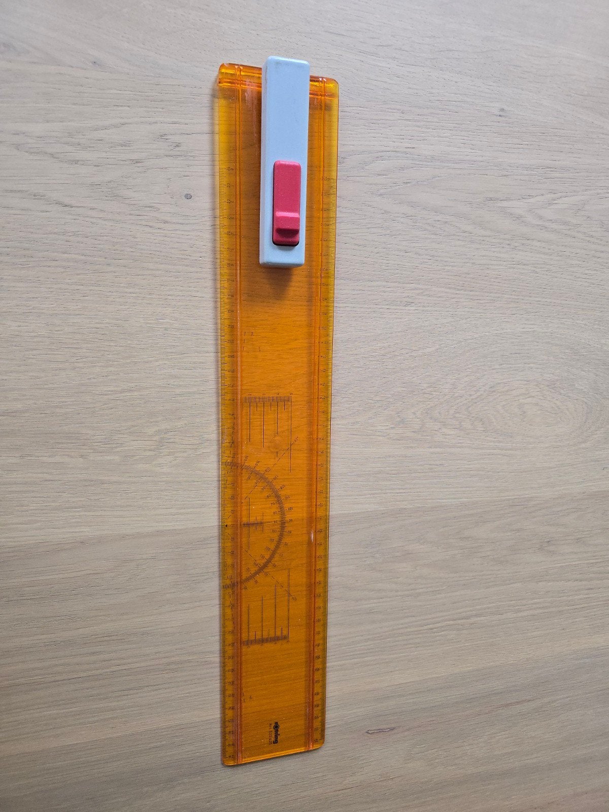 Grote vintage Rotring 42 cm liniaal voor tekentafel €7,50, Ophalen of Verzenden