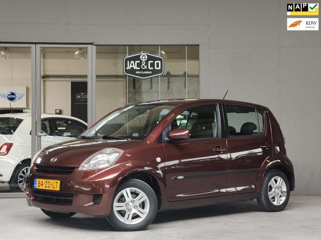 Daihatsu Sirion 2 1.3-16V Sport Airco 100% onderhouden, Auto's, Daihatsu, Voorwielaandrijving, Stof, Gebruikt, 4 cilinders