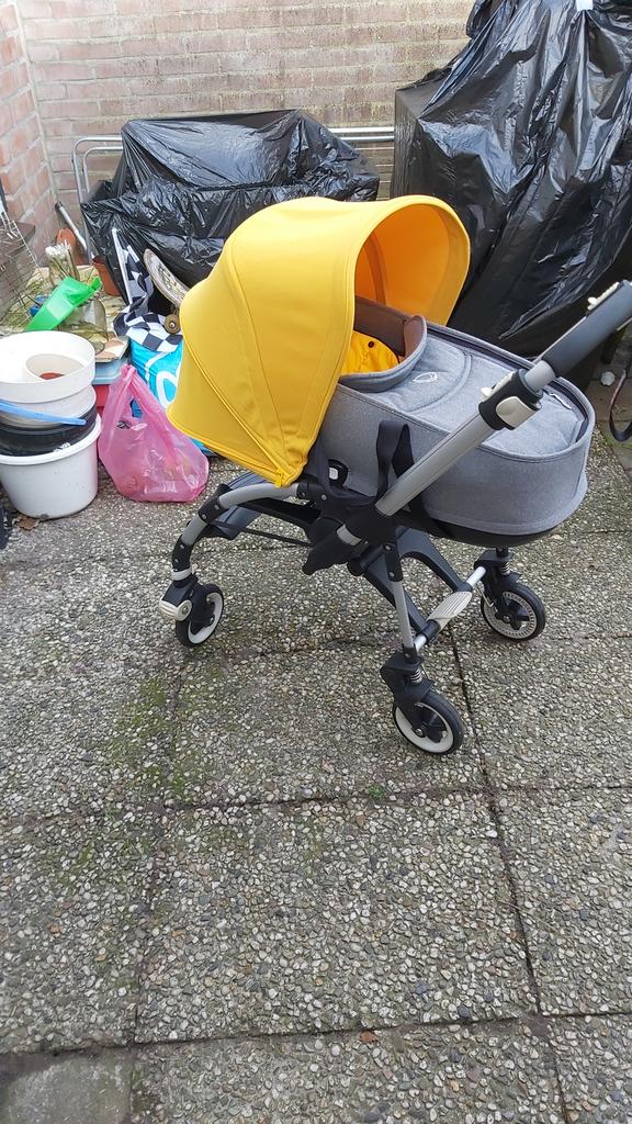 Bugaboo bee, Kinderen en Baby's, Buggy's, Gebruikt, Overige merken, Voetenzak, Ophalen