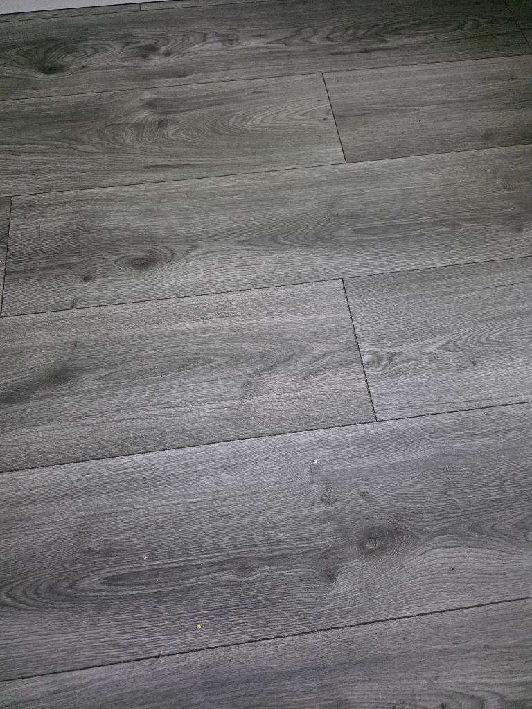 Laminate floor, 50 tot 150 cm, Ophalen of Verzenden, Zo goed als nieuw, 10 m² of meer