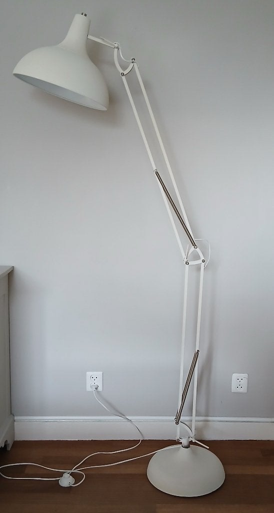 Vloerlamp Zuiver wit (Bureaulamp), Ophalen, Zuiver, E27 (groot), Zo goed als nieuw