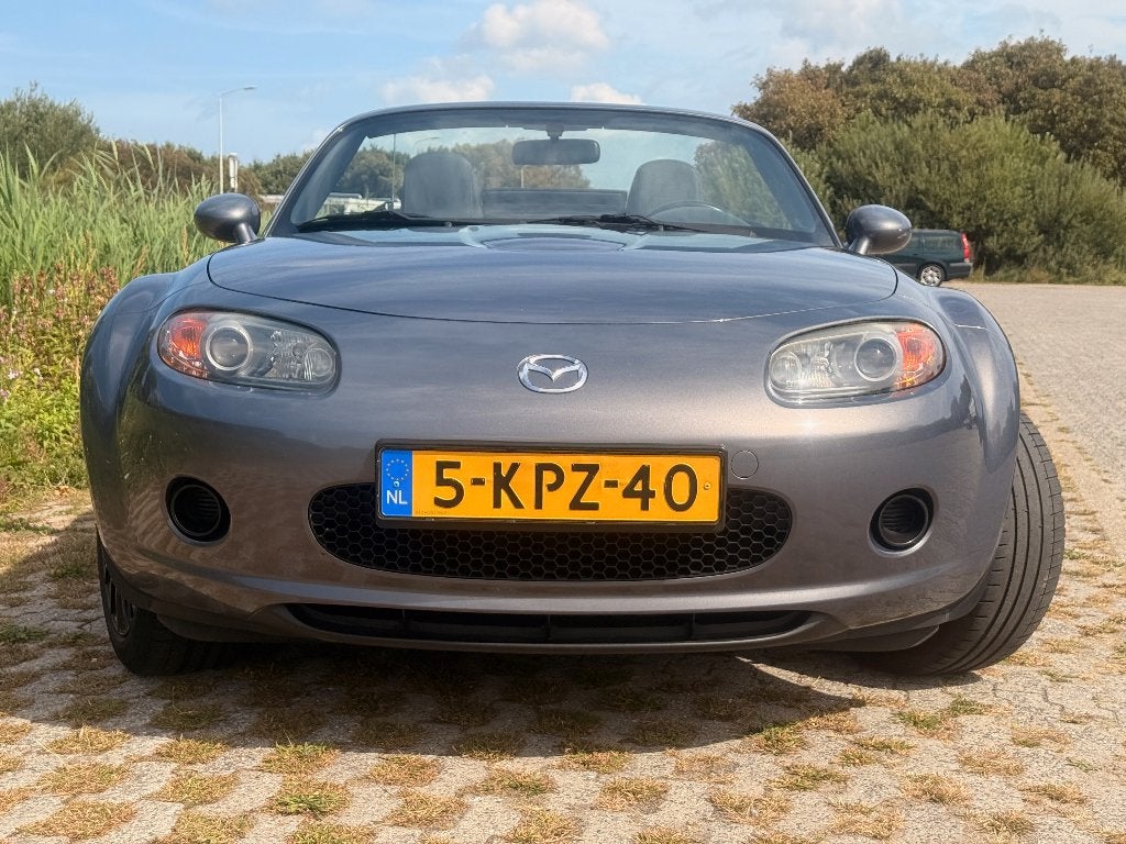 Mazda MX-5 1.8 Touring 2007 Grijs, Achterwielaandrijving, Zwart, 4 cilinders, 1055 kg