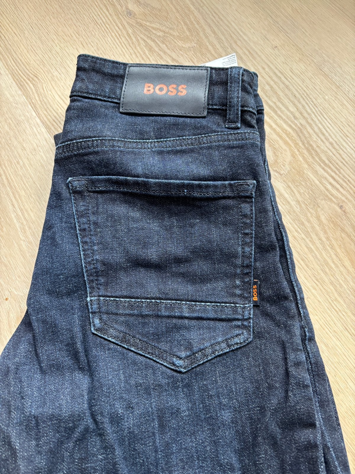 BOSS Jeans - Donkerblauw - Maat W30/L32 - Als nieuw, Kleding | Heren, Spijkerbroeken en Jeans, Ophalen, Zo goed als nieuw, Blauw
