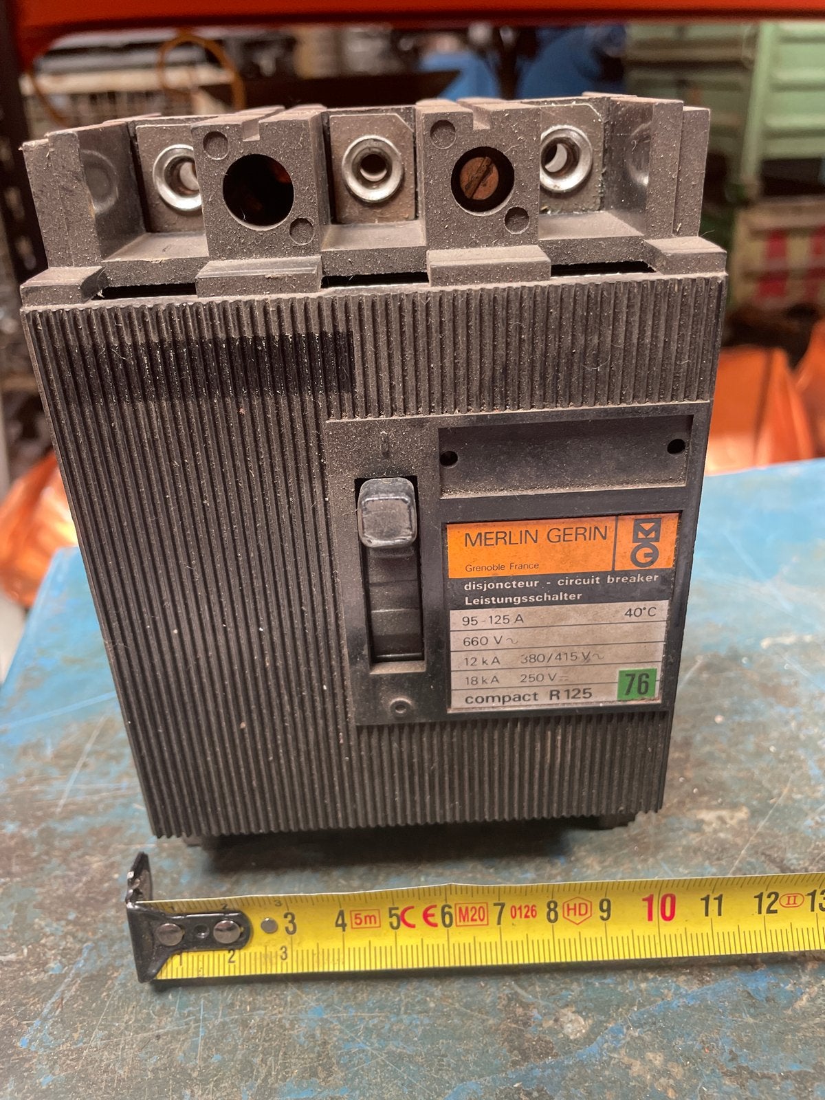 Merlin gerin circuit breaker compact R 125, Ophalen