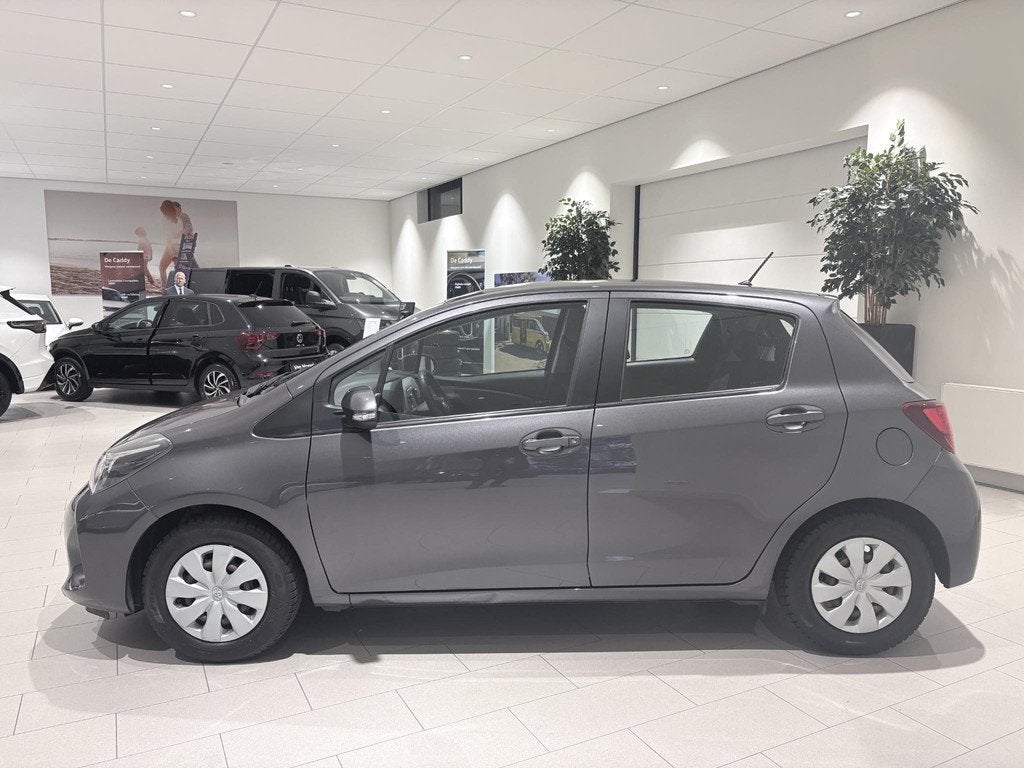 Toyota Yaris 1.0 VVT-i Business Plus Airco | Bluetooth | Led, Auto's, Toyota, Voorwielaandrijving, Euro 6, 730 kg, Origineel Nederlands