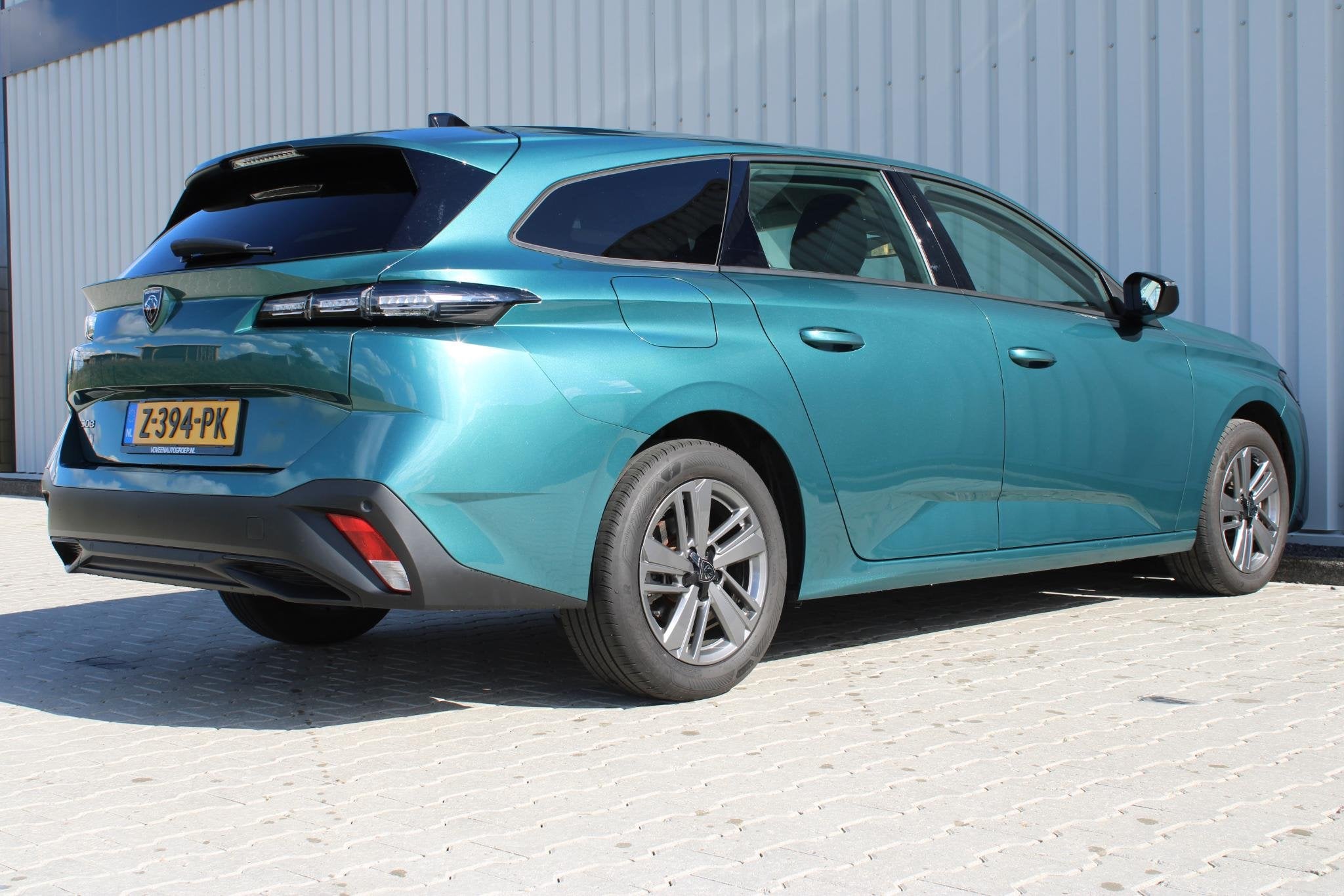 Peugeot 308 SW 1.2T 130PK | Active Pack Business | Incl. 12, Auto's, Voorwielaandrijving, Dealer onderhouden, 1199 cc, Blauw