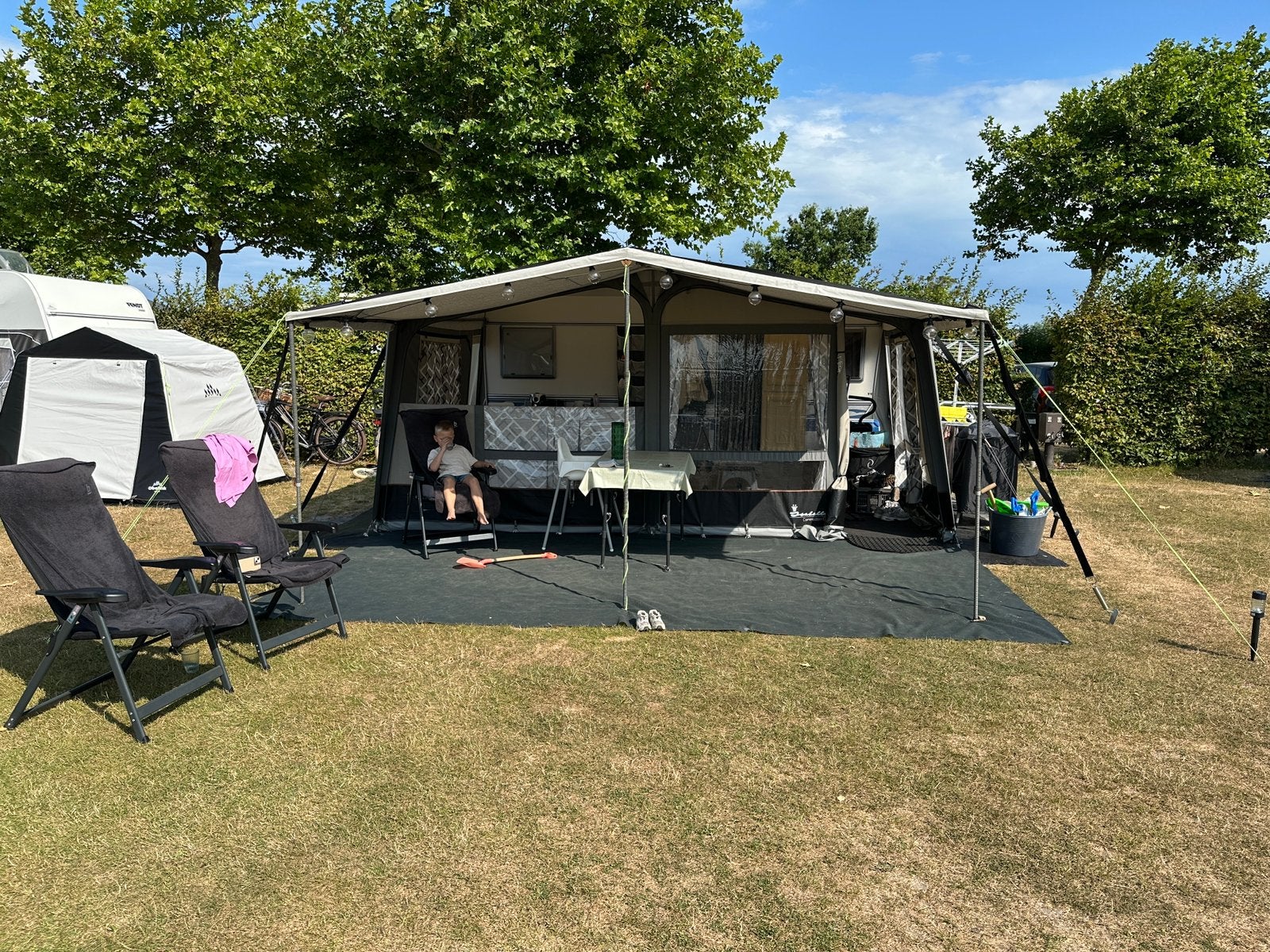 Isabella Eclipse G16 zonneluifel, CarbonX, zo goed als nieuw, Caravans en Kamperen, Voortenten en Luifels, Ophalen, Zo goed als nieuw