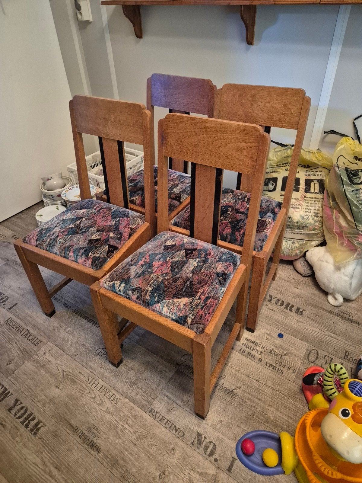 4 eetkamerstoelen gratis ophalen, Ophalen
