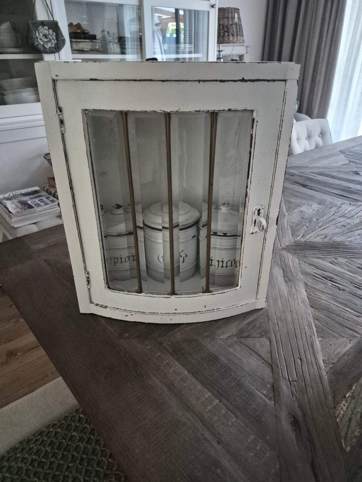 brocant hangkastje met glas., Ophalen of Verzenden