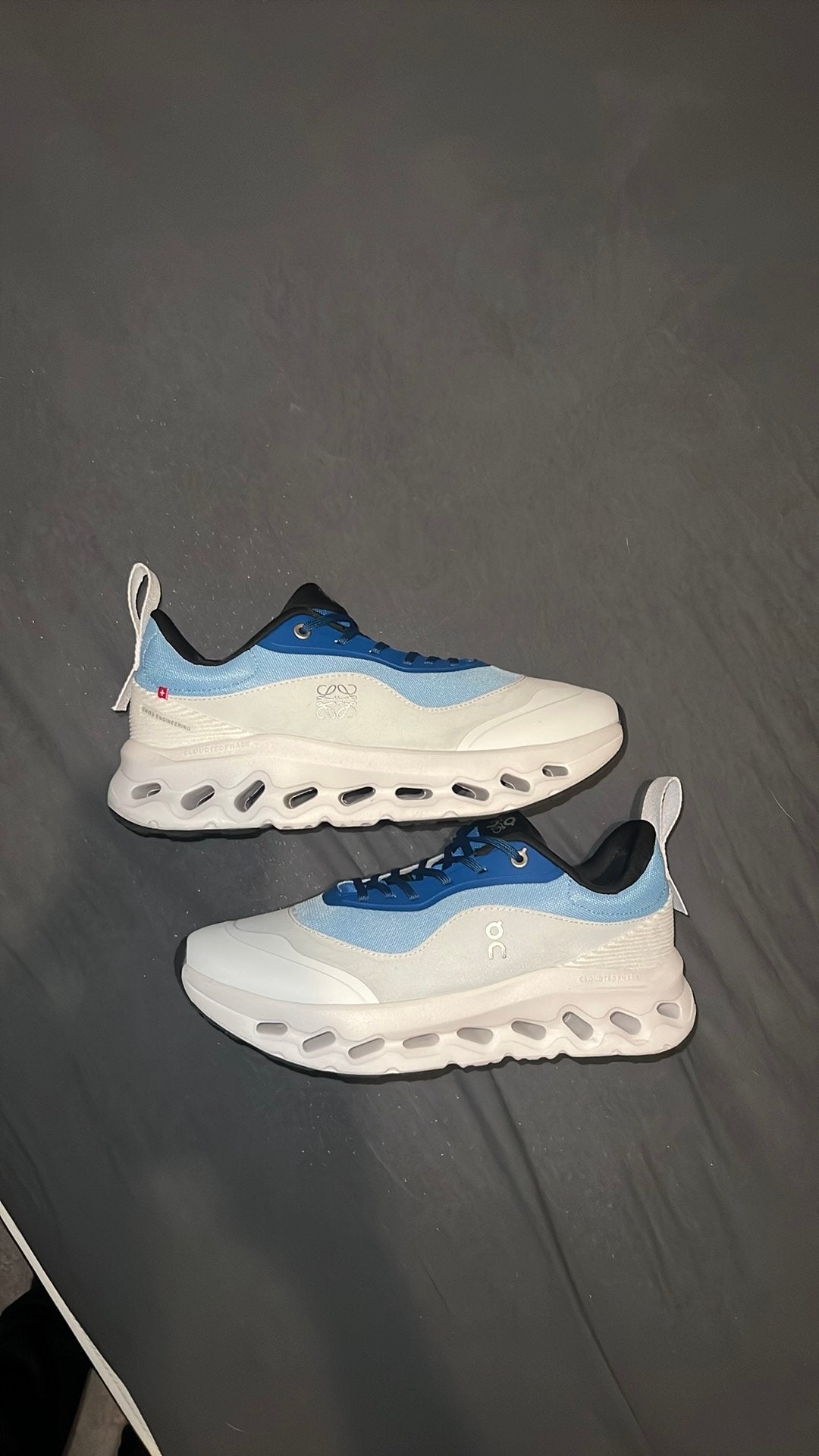On cloud x loewe maat 43, Blauw, Ophalen of Verzenden, Sneakers of Gympen, Zo goed als nieuw
