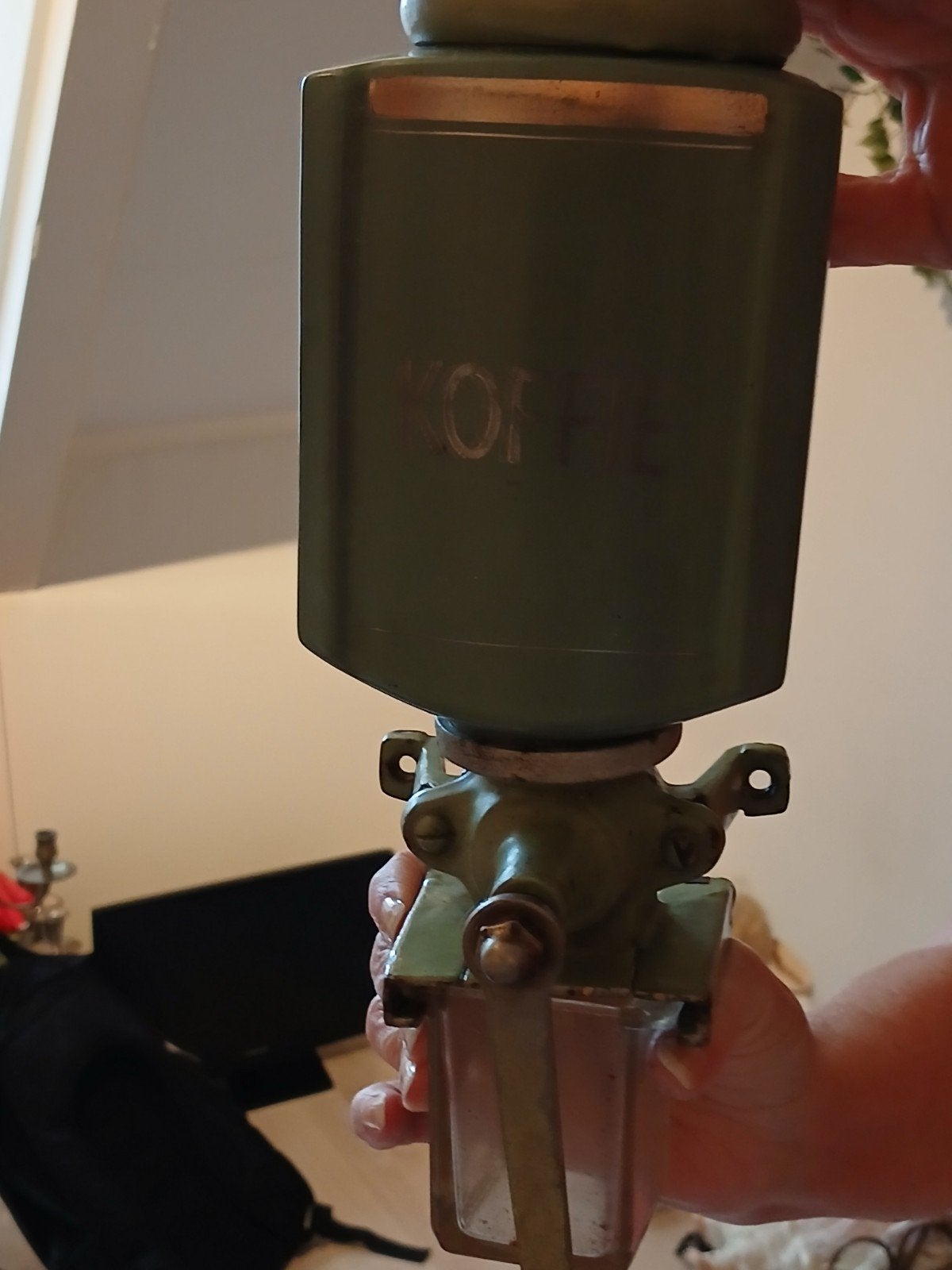 Vintage Wandkoffiemolen - Groen, Functioneel, Antiek en Kunst, Ophalen