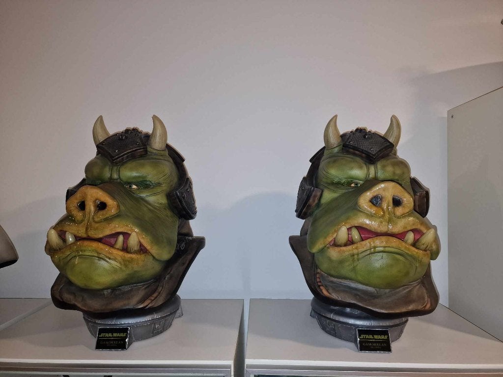 4 Sale Collection Star Wars Signed life-size bustes Rare !!!, Verzamelen, Star Wars, Zo goed als nieuw, Actiefiguurtje, Ophalen