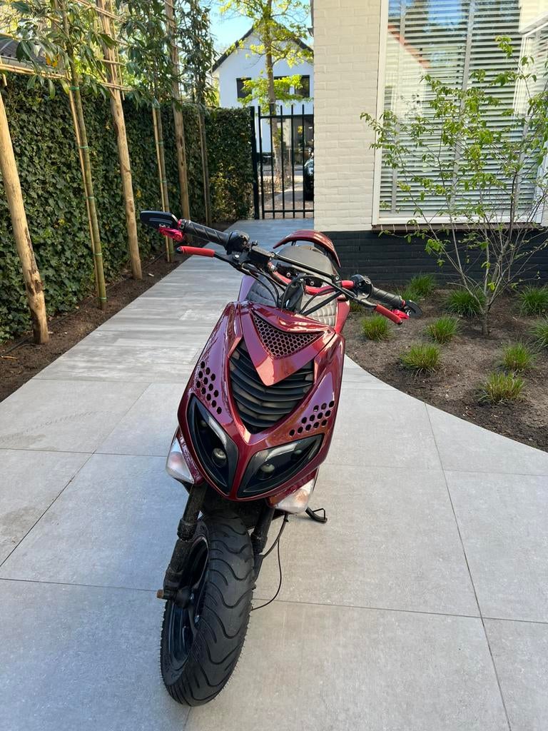 Peugeot speedfight 2 nieuwe kappen set professioneel gespote, Fietsen en Brommers, Ophalen, Tweetakt, Gebruikt, 70 cc