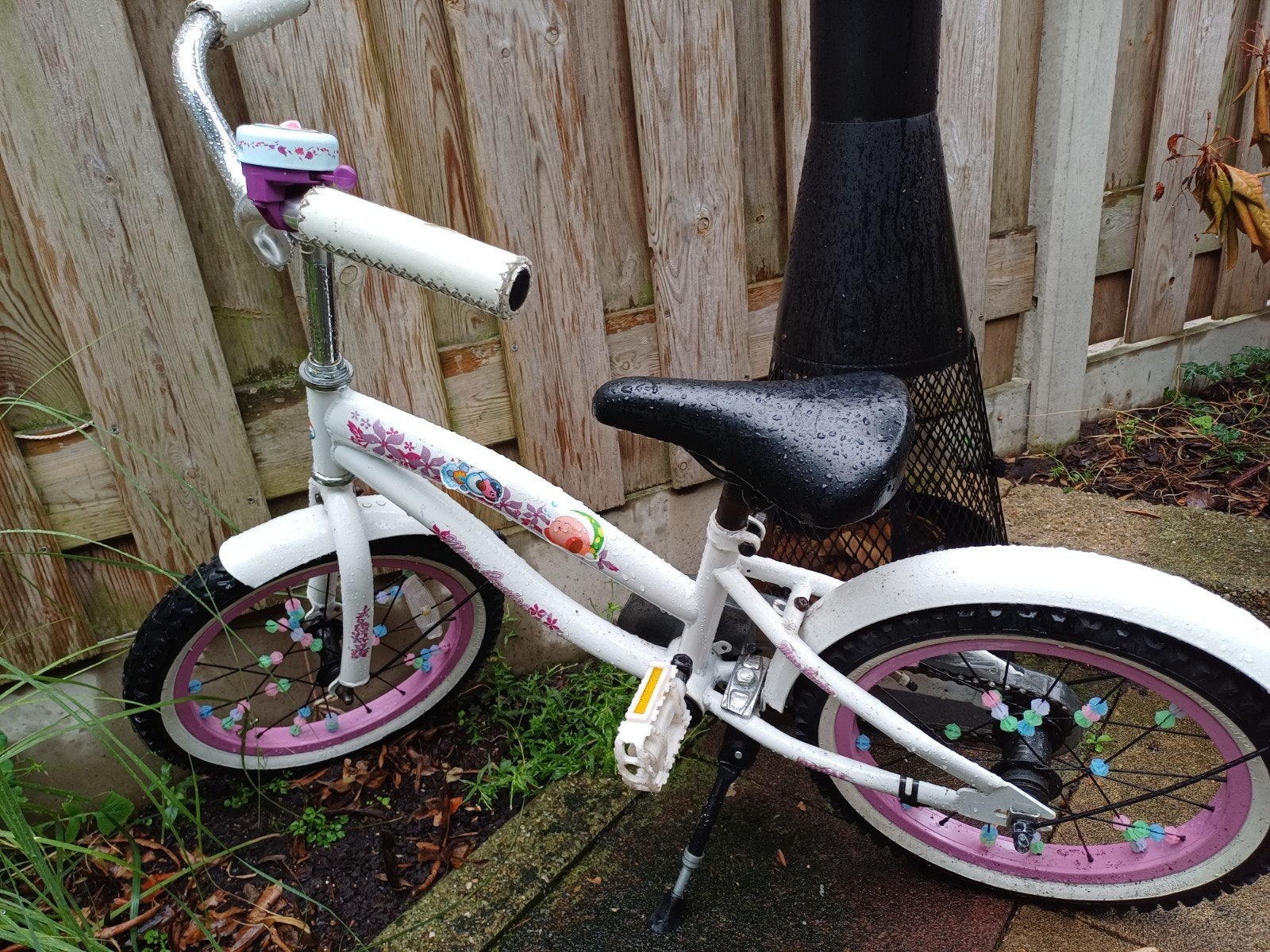 Kinderfiets 16 inch - Wit/Roze met kralen, Ophalen, Gebruikt, 16 tot 20 inch, Onbekend