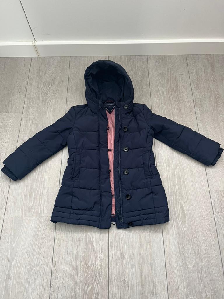 Mooie getailleerde donkerblauwe winterjas maat 104, Ophalen of Verzenden, Gebruikt, Meisje