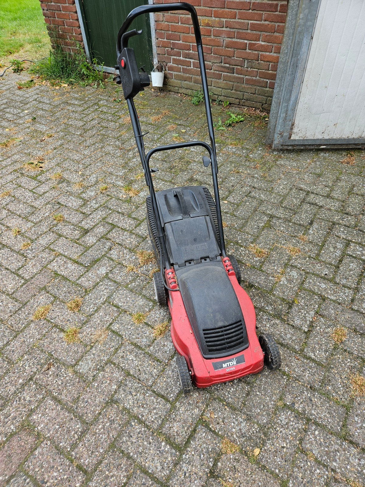 MTD 3210 E Elektrische Grasmaaier - Compact en Krachtig, Tuin en Terras, Gebruikt, Elektrische grasmaaier, Ophalen of Verzenden