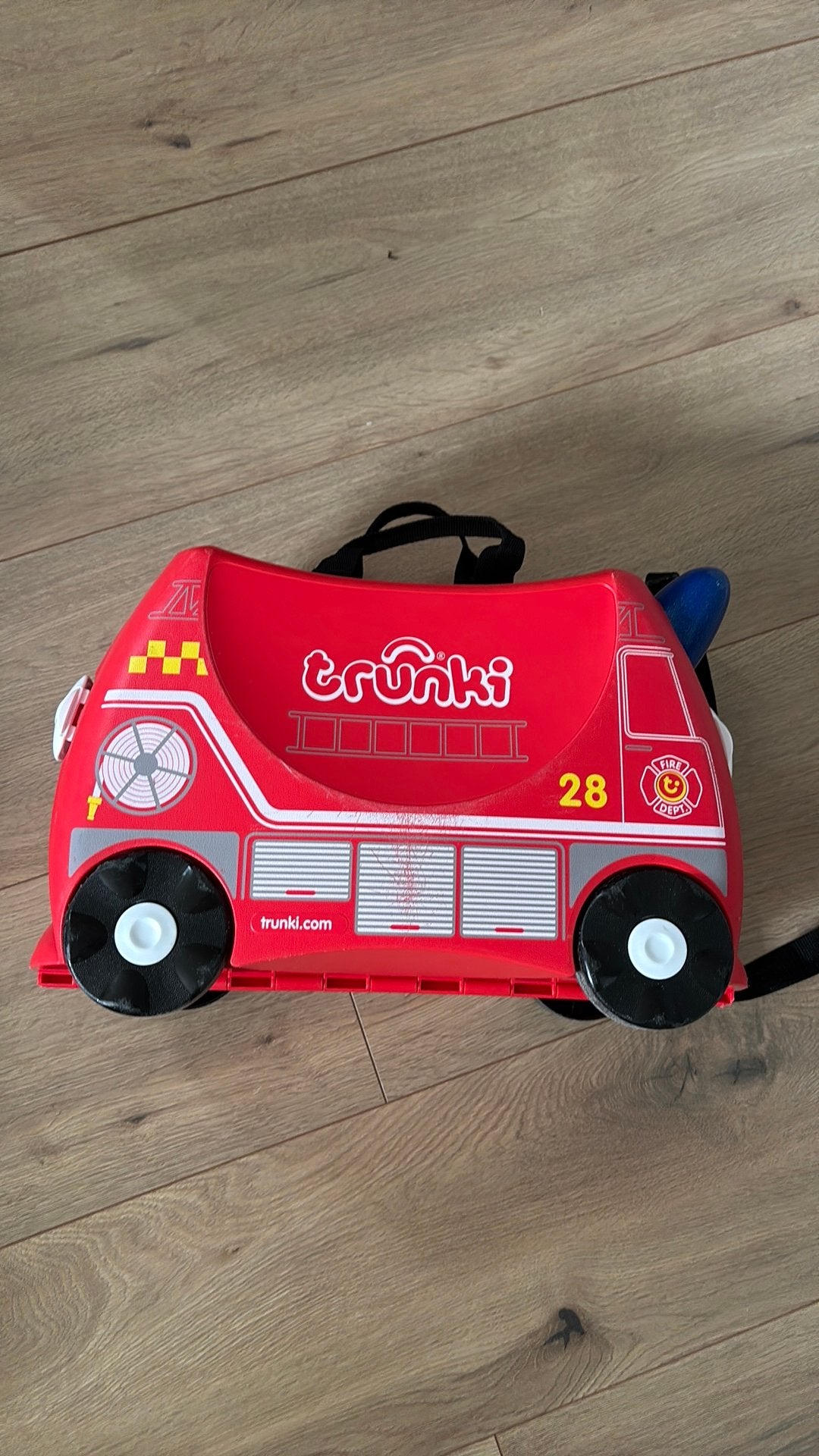 Brandweer koffer, Ophalen, Hard kunststof, Minder dan 50 cm, Zo goed als nieuw