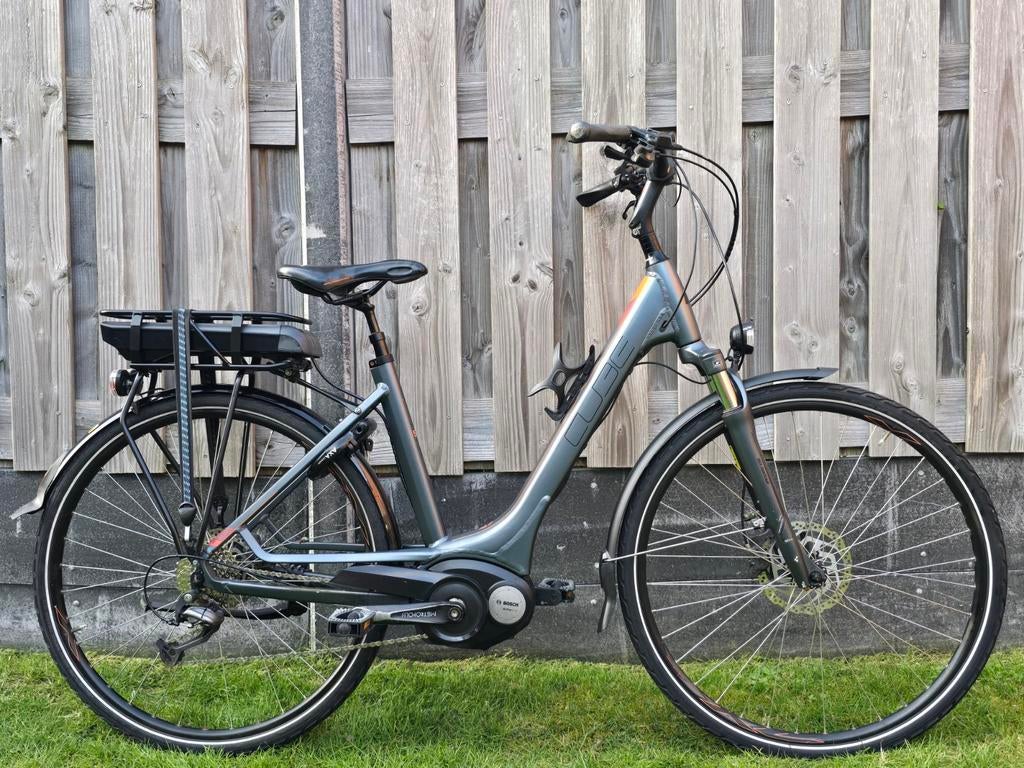 Cube 50cm Dames Bosch Middenmotor E-Bike Elektrischefiets, Zo goed als nieuw, 47 tot 51 cm, 50 km per accu of meer, Ophalen